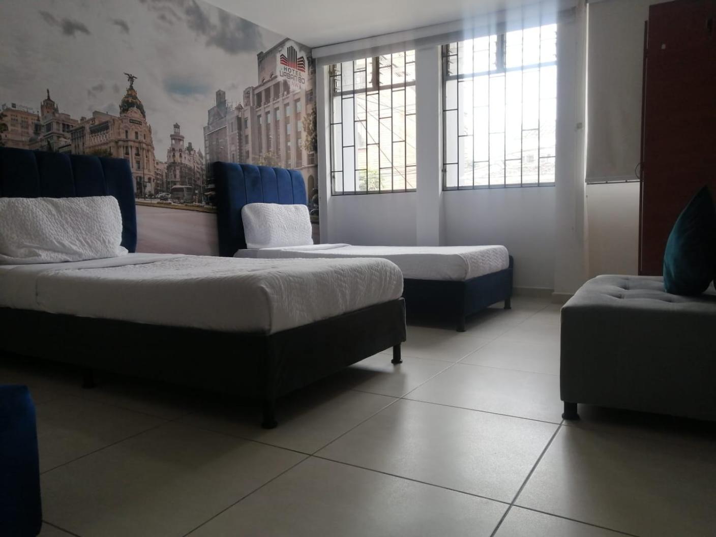 AW Hotel Urban 80 Medellin Bagian luar foto