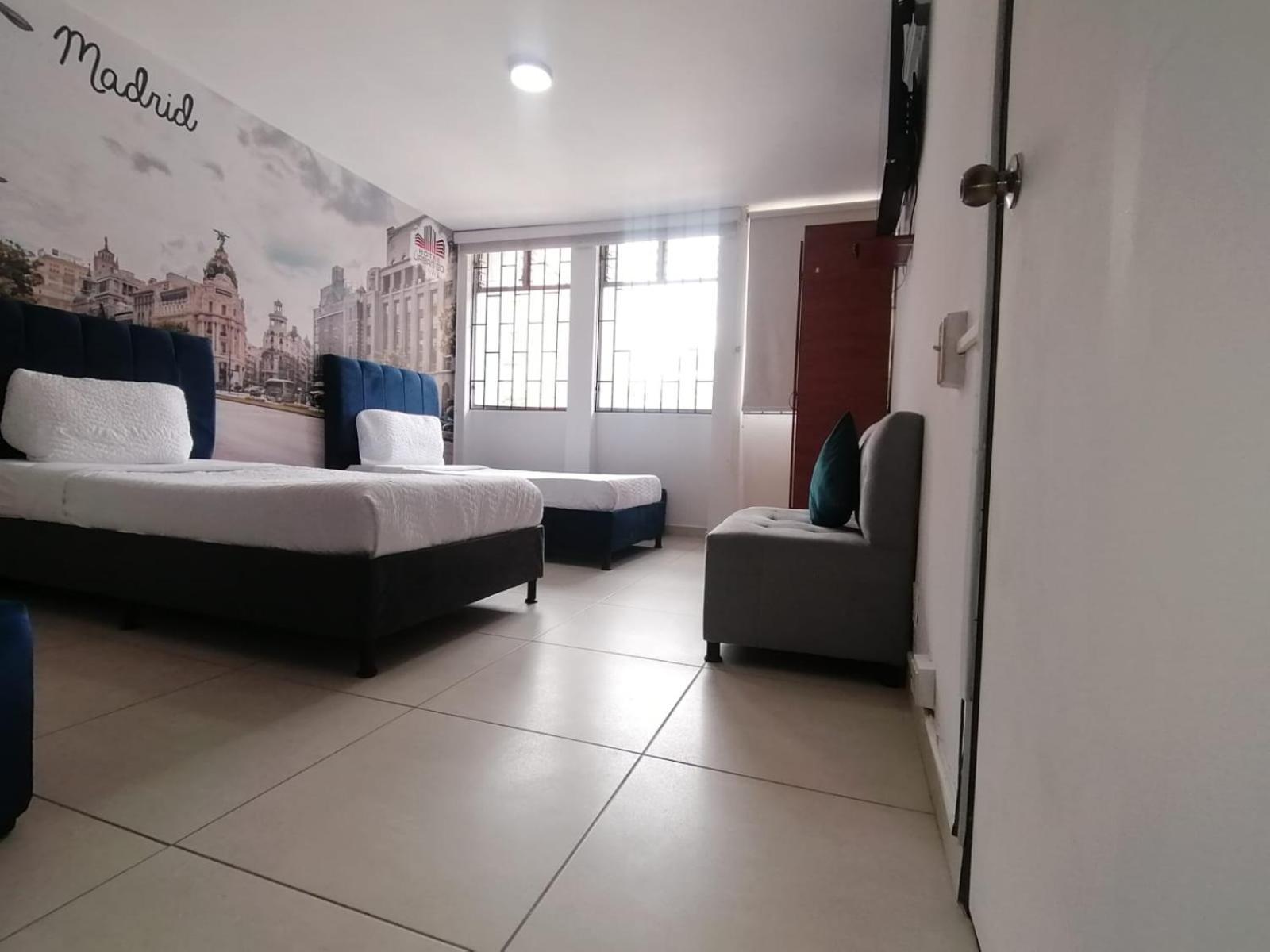 AW Hotel Urban 80 Medellin Bagian luar foto
